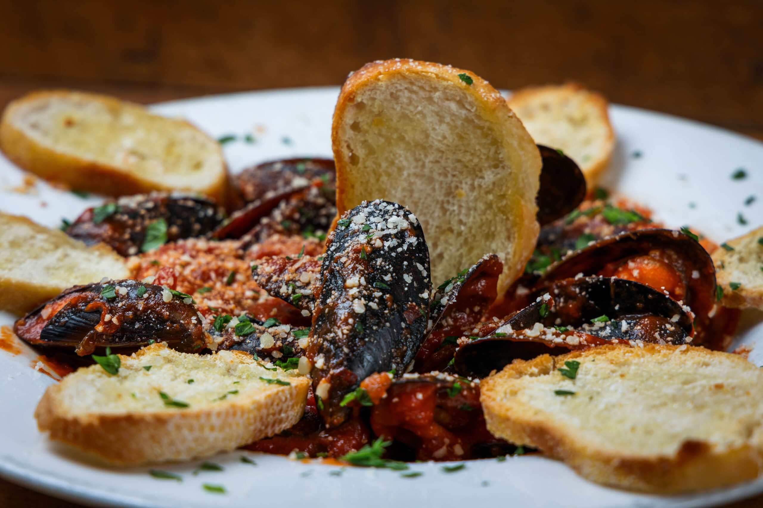 Sonny's Italian Kitchen and Pizzeria in Door County Wisconsin serves clam appetizers in Sturgeon Bay