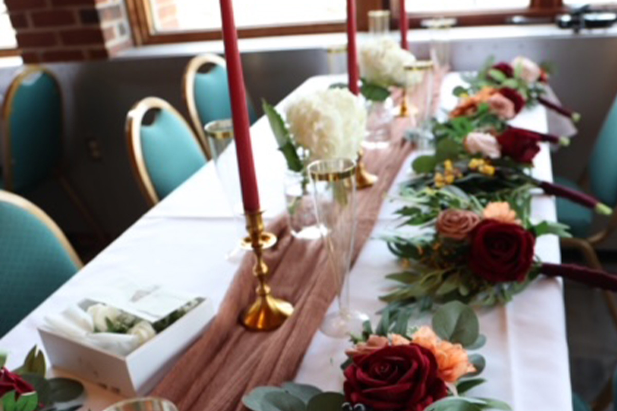 Sonny's Italian Kitchen and Pizzeria in Door County Wisconsin wedding venue table setting in Sturgeon Bay